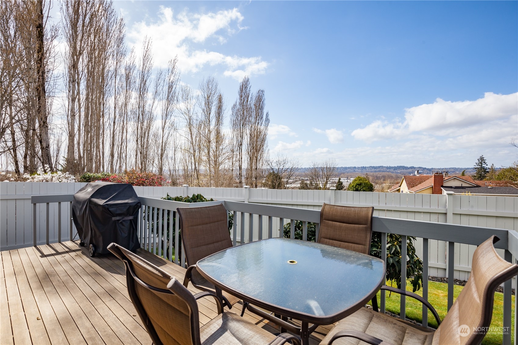 606 South 32nd Place Renton, WA 98055 - Photo 7 of 28 Gallery Image 7