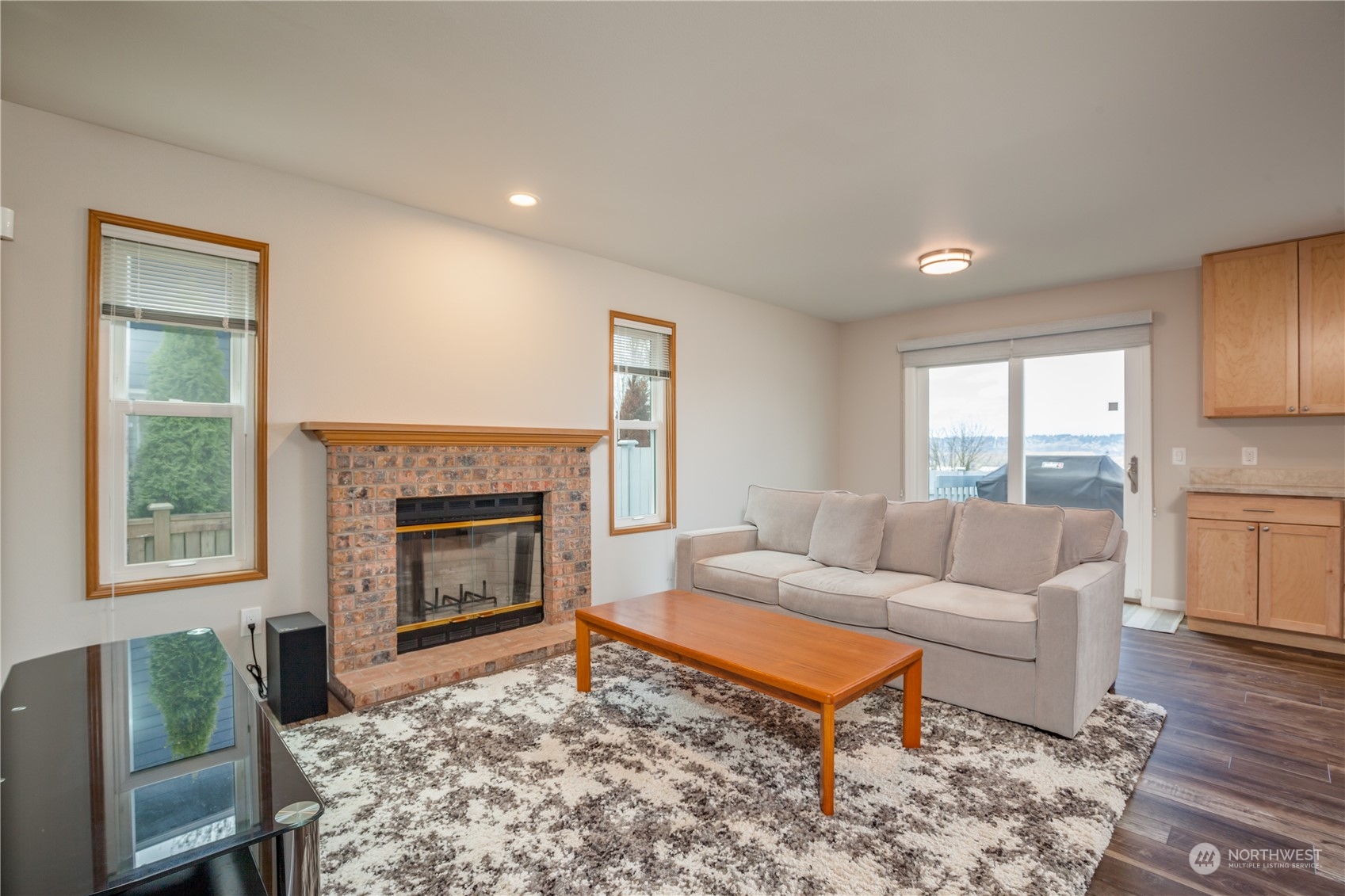 606 South 32nd Place Renton, WA 98055 - Photo 9 of 28 Gallery Image 9