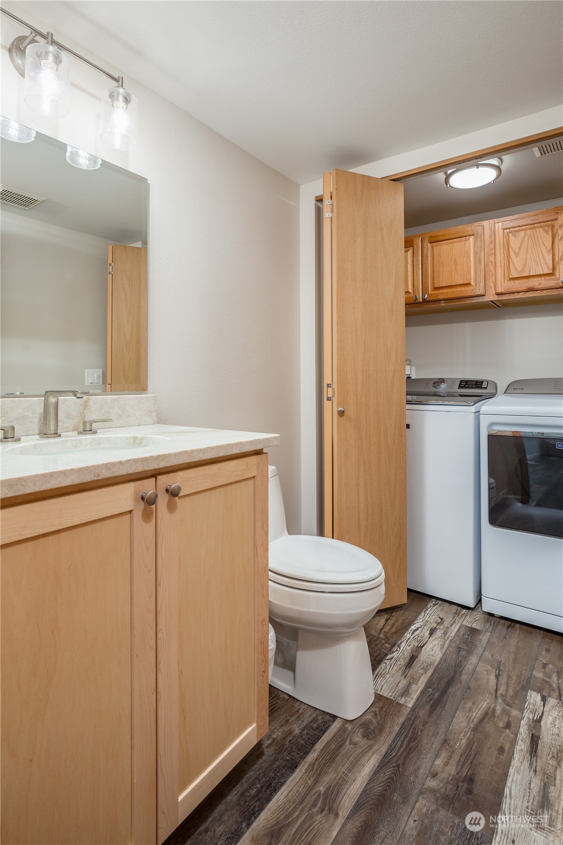 606 South 32nd Place Renton, WA 98055 - Photo 10 of 28 Gallery Image 10
