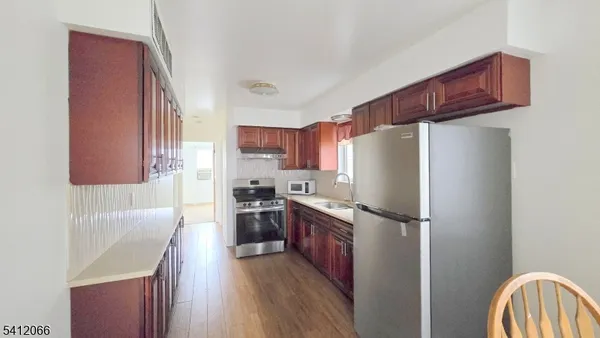$2,300 | 619 Sussex Street, Harrison, NJ 07029