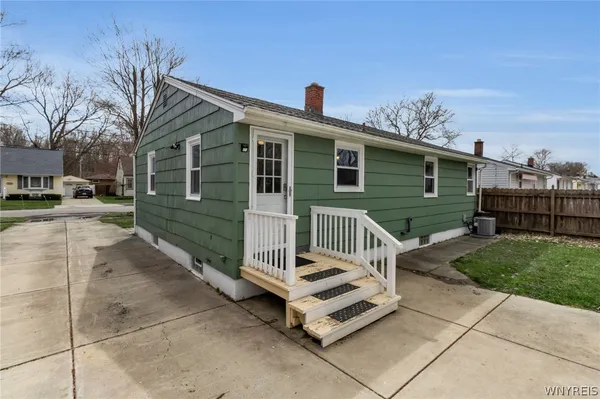 $249,900 | 394 Linwood Avenue, North Tonawanda, NY 14120