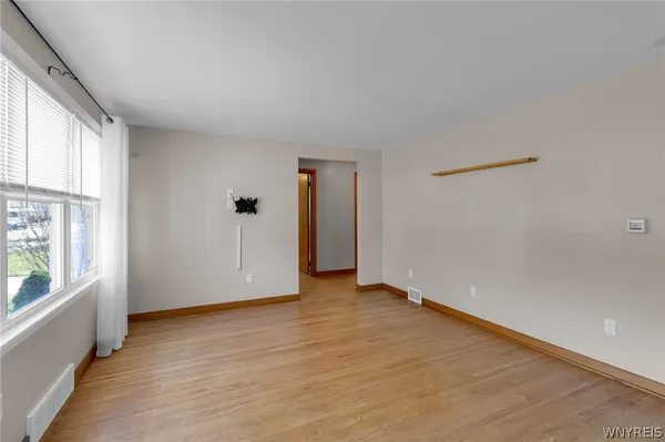 $249,900 | 394 Linwood Avenue, North Tonawanda, NY 14120