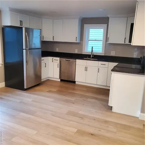 $1,400 | 70 New Paltz Road, Unit 2A, Highland, NY 12528