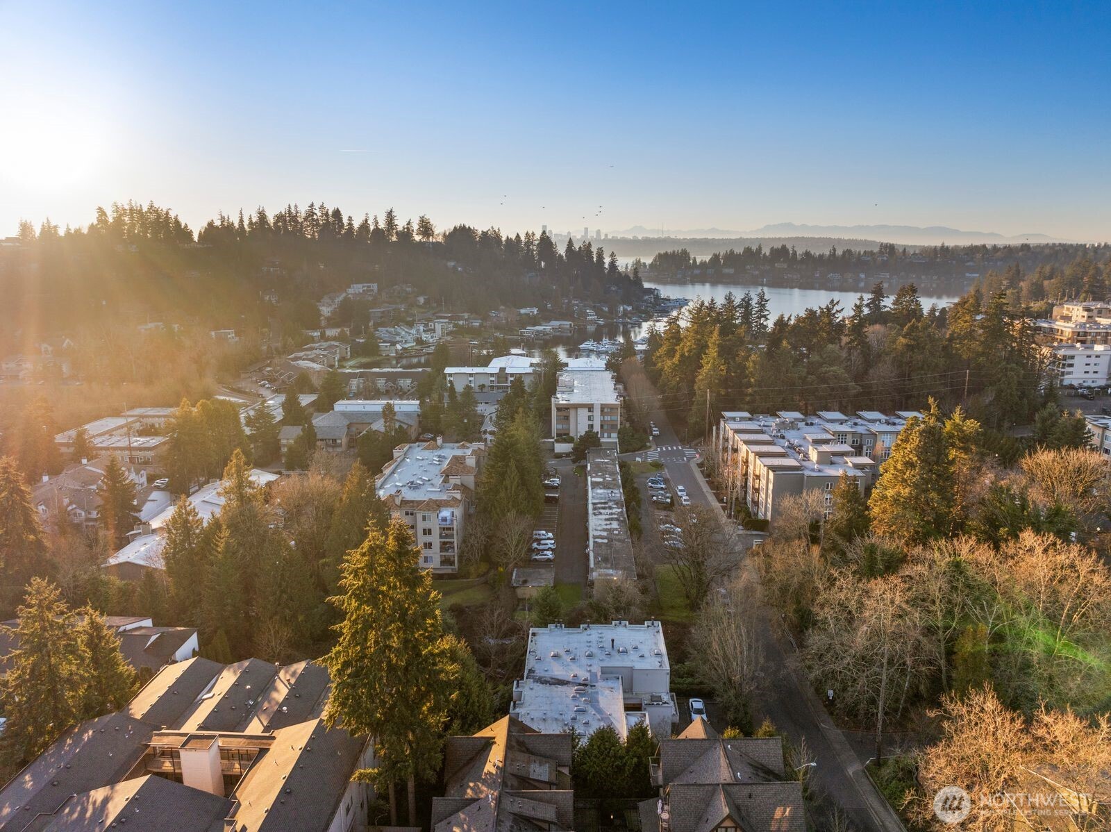 10237 Southeast 3rd Street, Unit 5 Bellevue, WA 98004 - Photo 33 of 35