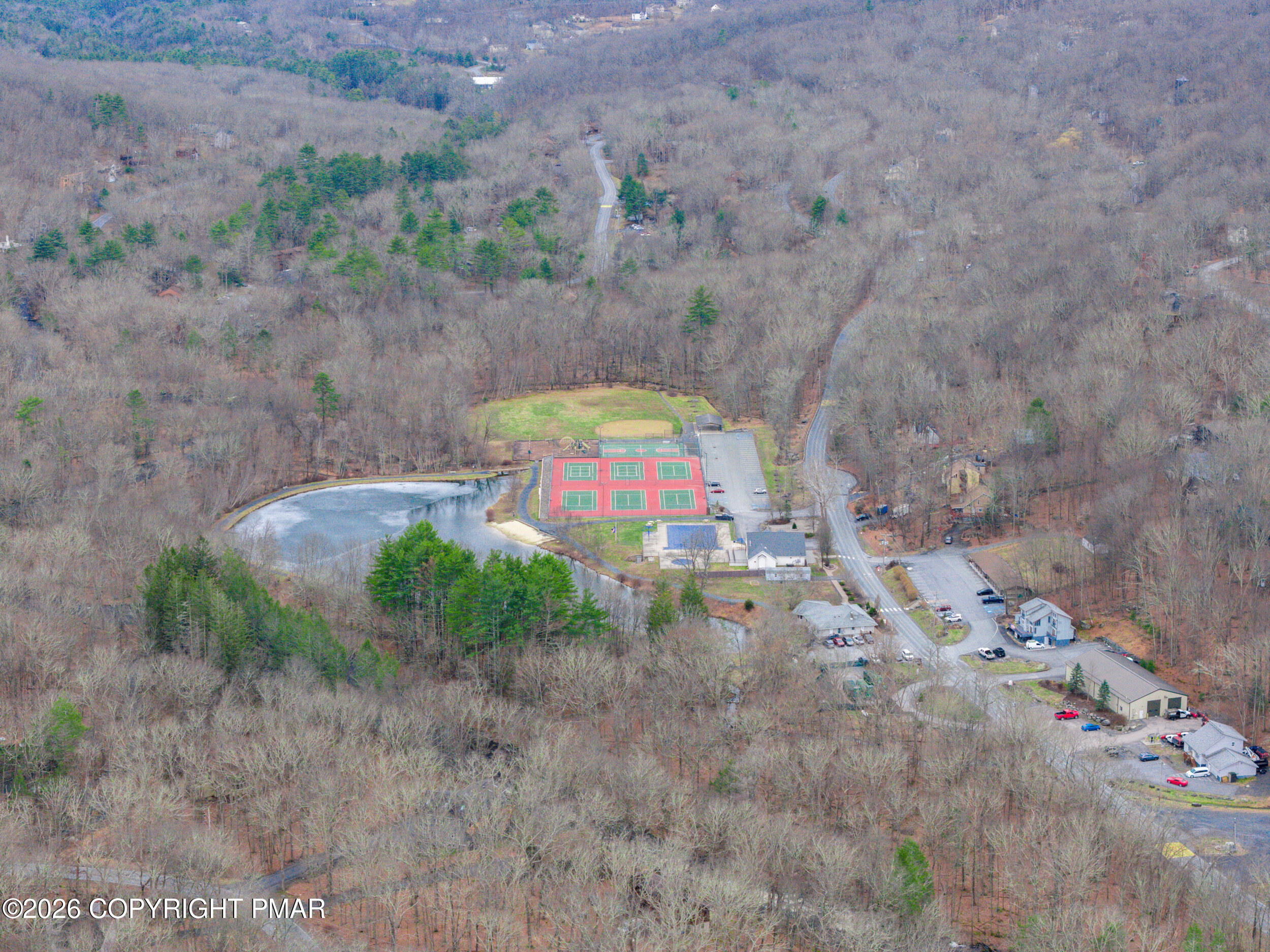 270 Manchester Drive Bushkill, PA 18324 - Photo 50 of 58 a aerial view of a house