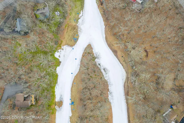 $250,000 | 270 Manchester Drive, Bushkill, PA 18324