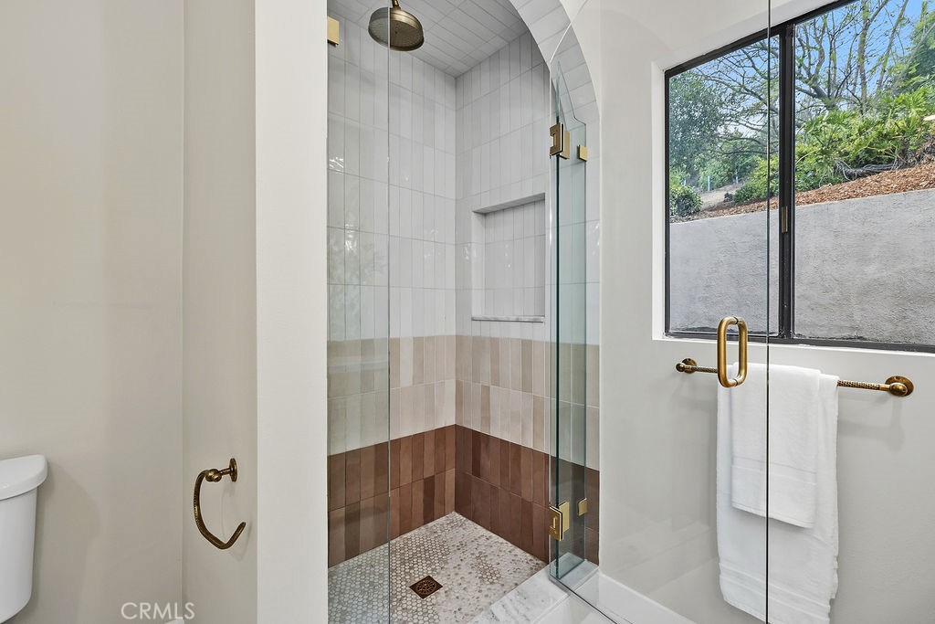 275 Fairview Road Ojai, CA 93023 - Photo 45 of 74 a bathroom with a shower
