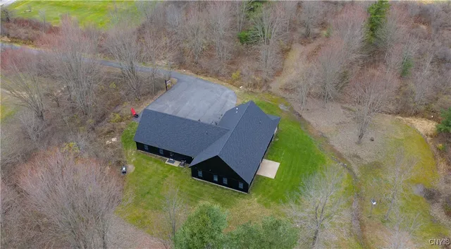 $749,000 | 23610 Fetterly Road, Brownville, NY 13634