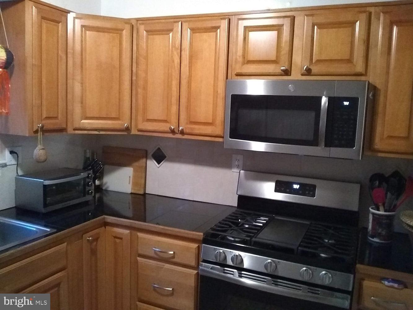 9005 Manchester Road Silver Spring, MD 20901 - Photo 8 of 30