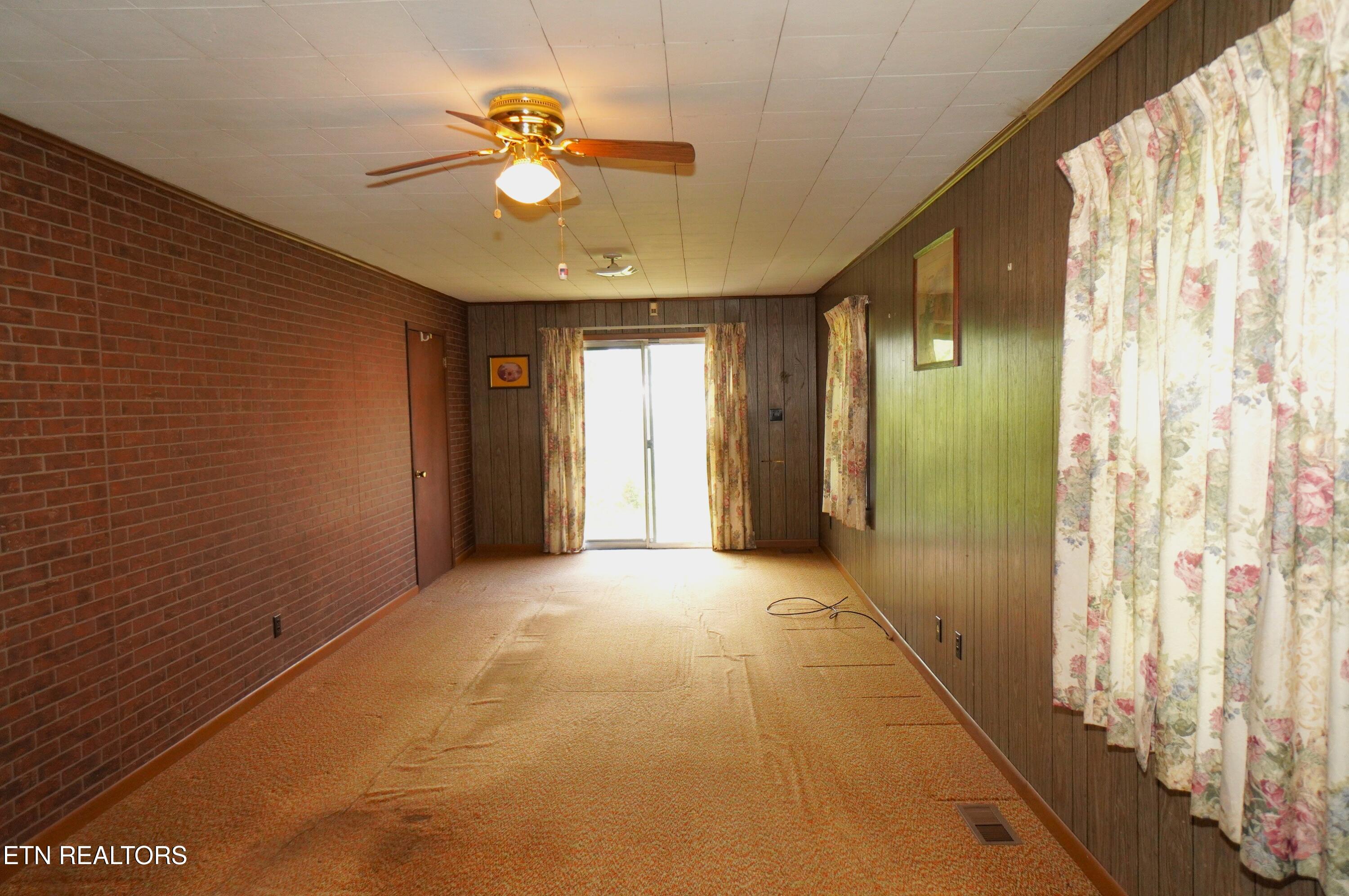 412 Jimtown Road Newport, TN 37821 - Photo 17 of 30 Den