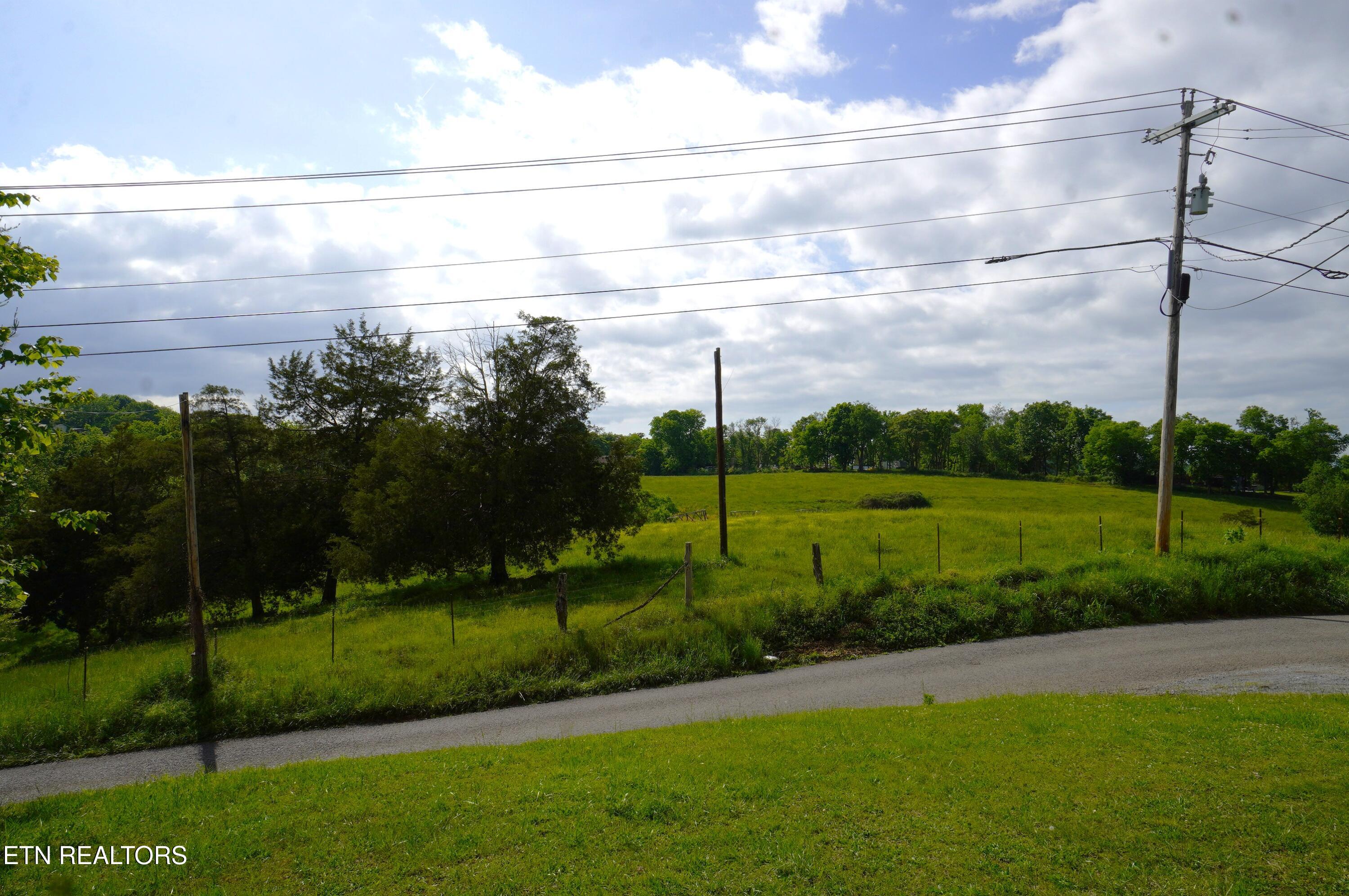 412 Jimtown Road Newport, TN 37821 - Photo 29 of 30 Front View
