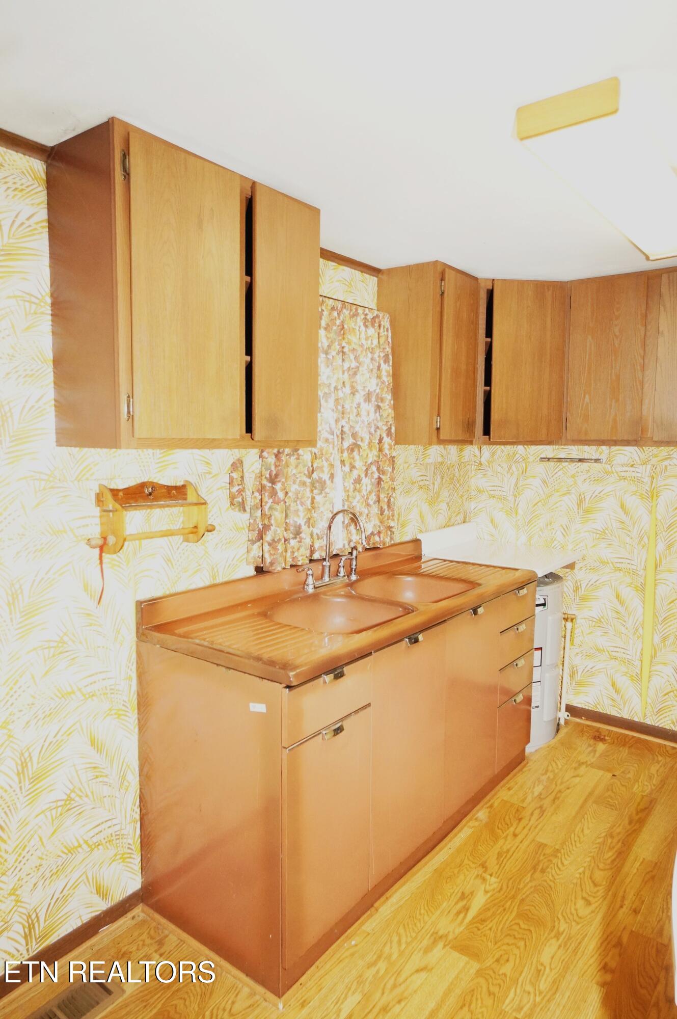 412 Jimtown Road Newport, TN 37821 - Photo 4 of 30 Kitchen