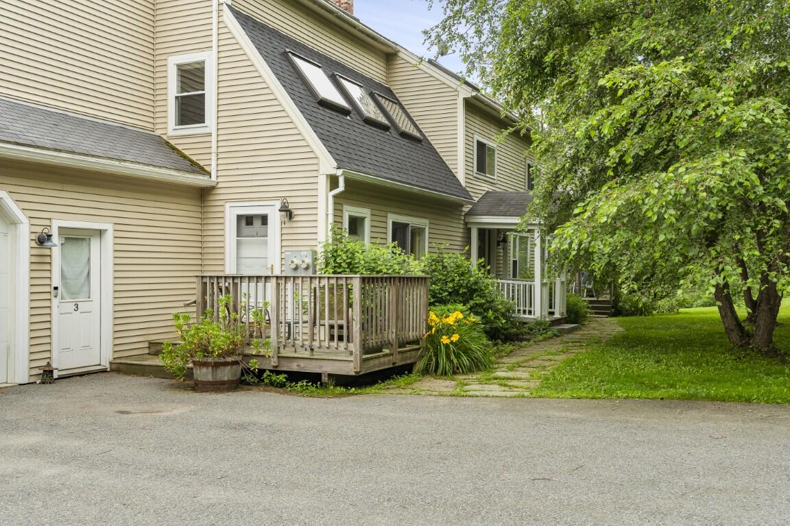 5 Hillside Place, Unit 2 Boothbay, ME 04537 - Photo 7 of 47