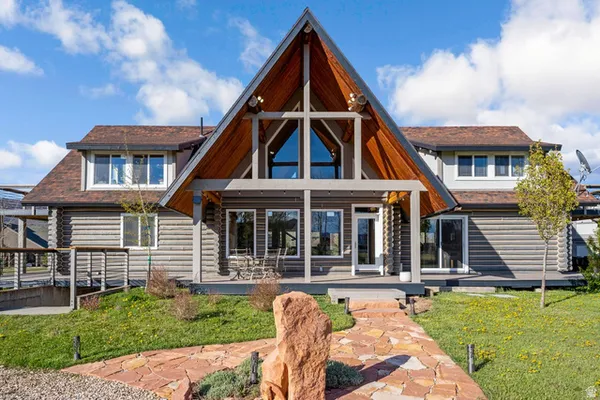 $1,550,000 | 5402 North 750 West, Oakley, UT 84055