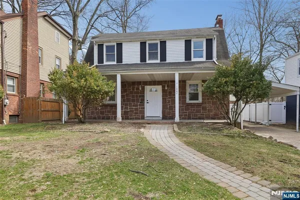 $799,000 | 1087 Lambert Road, Teaneck, NJ 07666