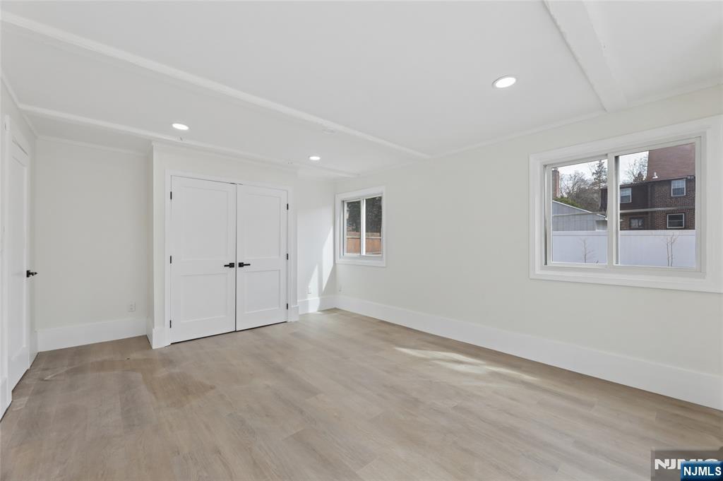 1087 Lambert Road Teaneck, NJ 07666 - Photo 21 of 41