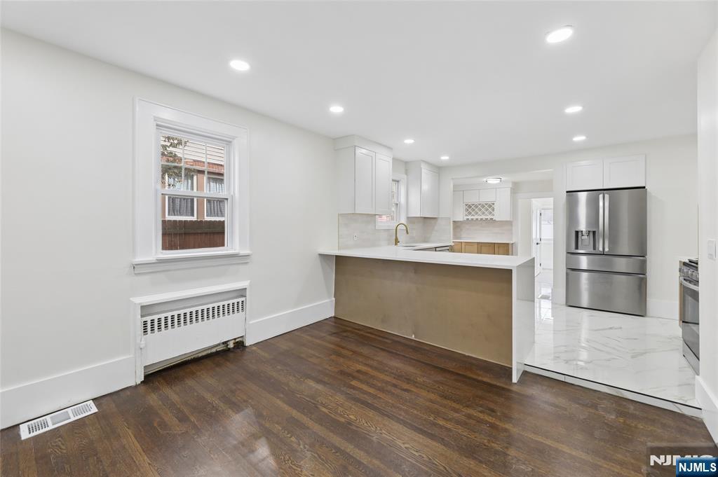 1087 Lambert Road Teaneck, NJ 07666 - Photo 23 of 41