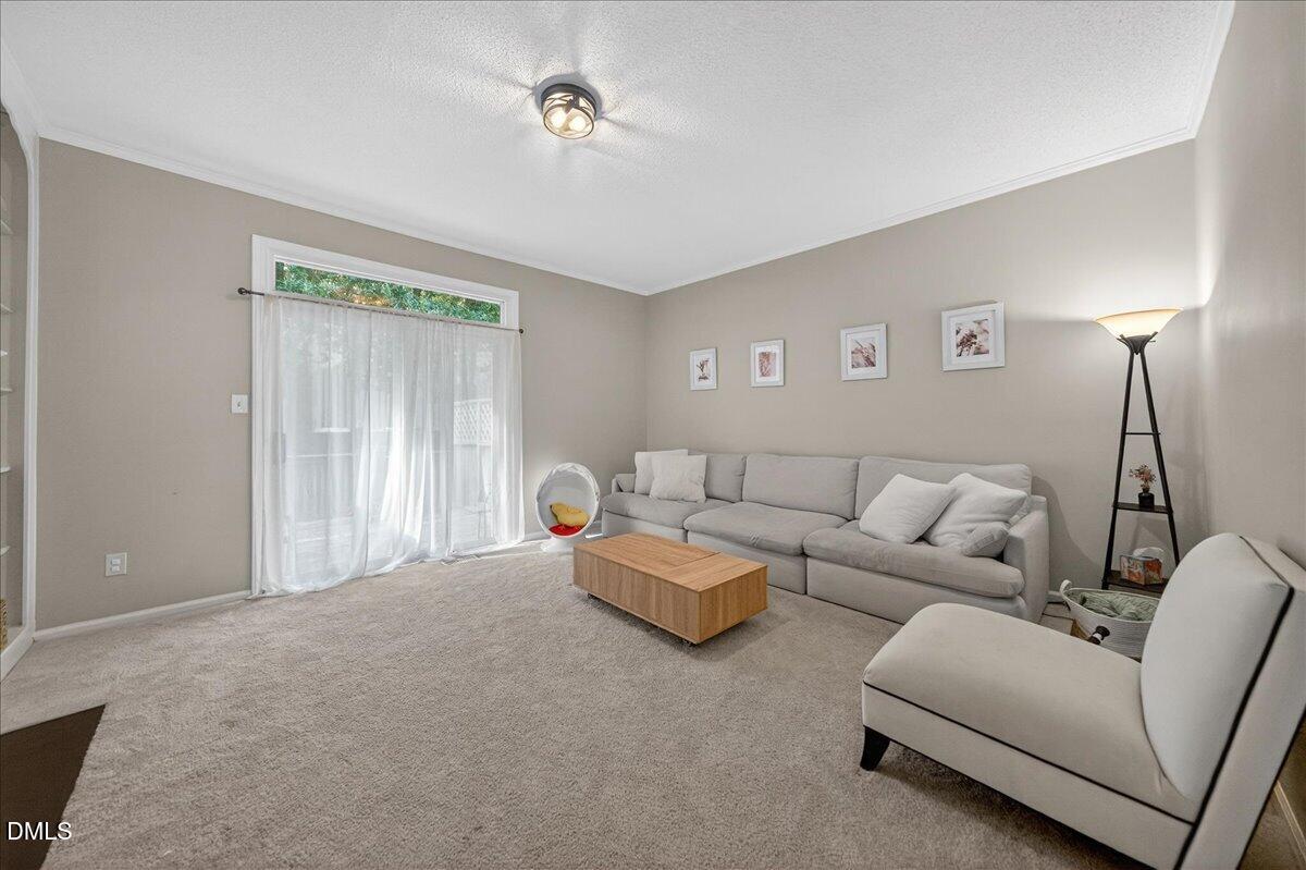 3611 Plumbridge Court Raleigh, NC 27613 - Photo 12 of 36 11-Interior_3611Plumbridge_001