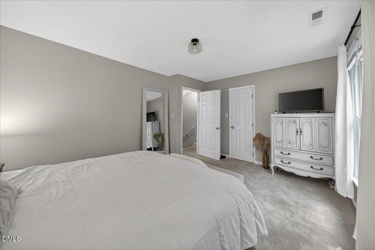 3611 Plumbridge Court Raleigh, NC 27613 - Photo 21 of 36 36-Interior_3611Plumbridge_027