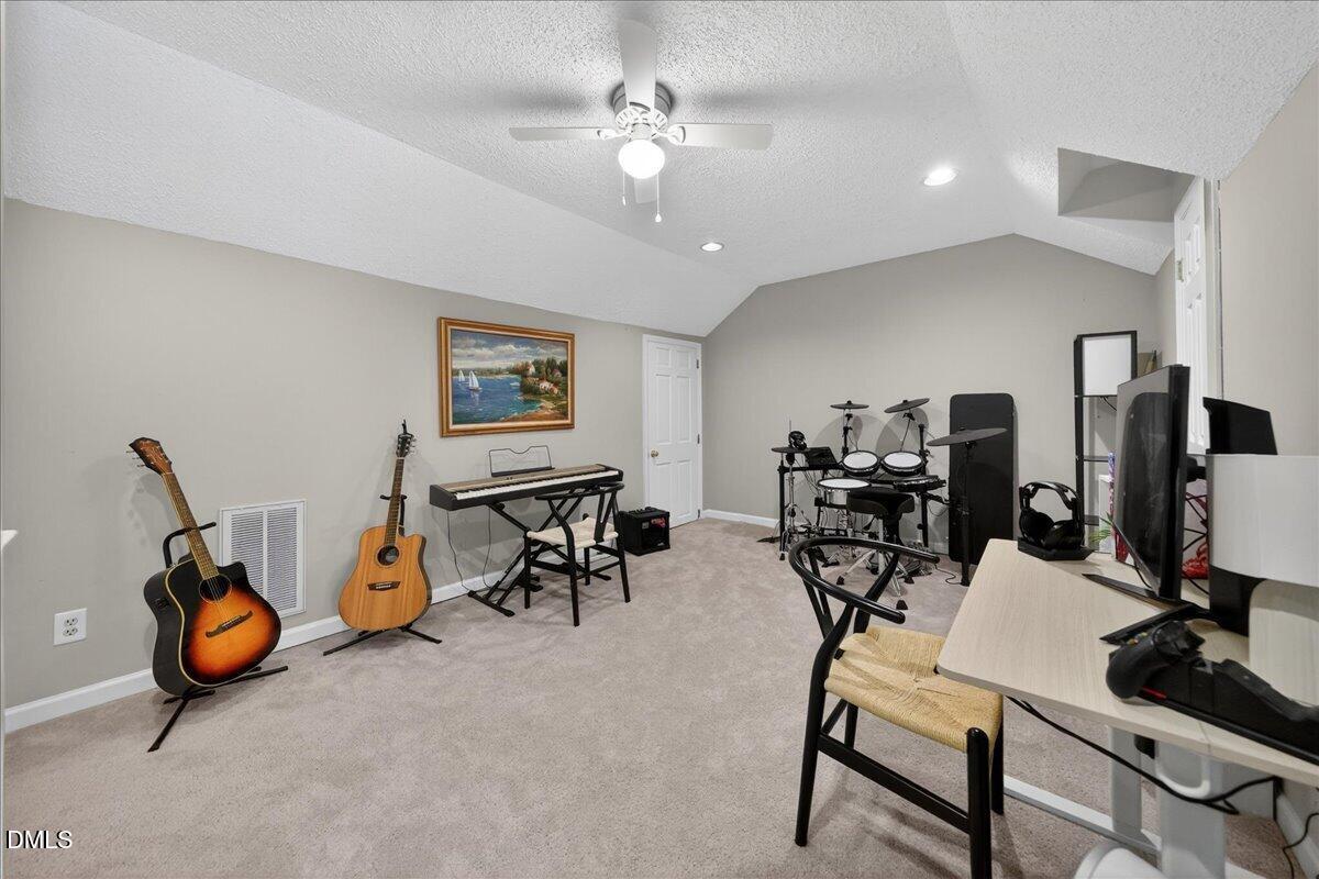3611 Plumbridge Court Raleigh, NC 27613 - Photo 29 of 36 30-Interior_3611Plumbridge_021