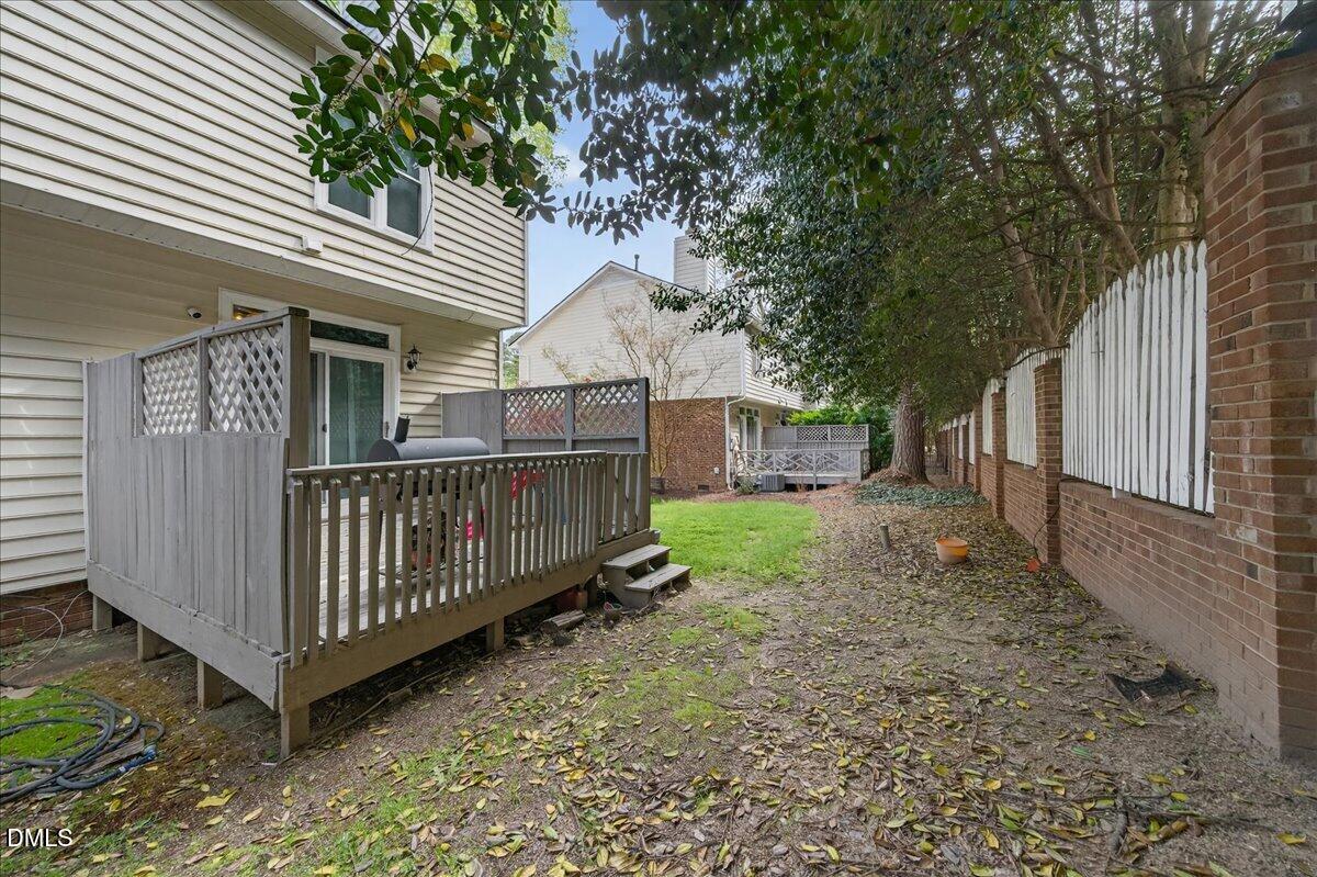 3611 Plumbridge Court Raleigh, NC 27613 - Photo 34 of 36 07-Exterior_3611Plumbridge_007