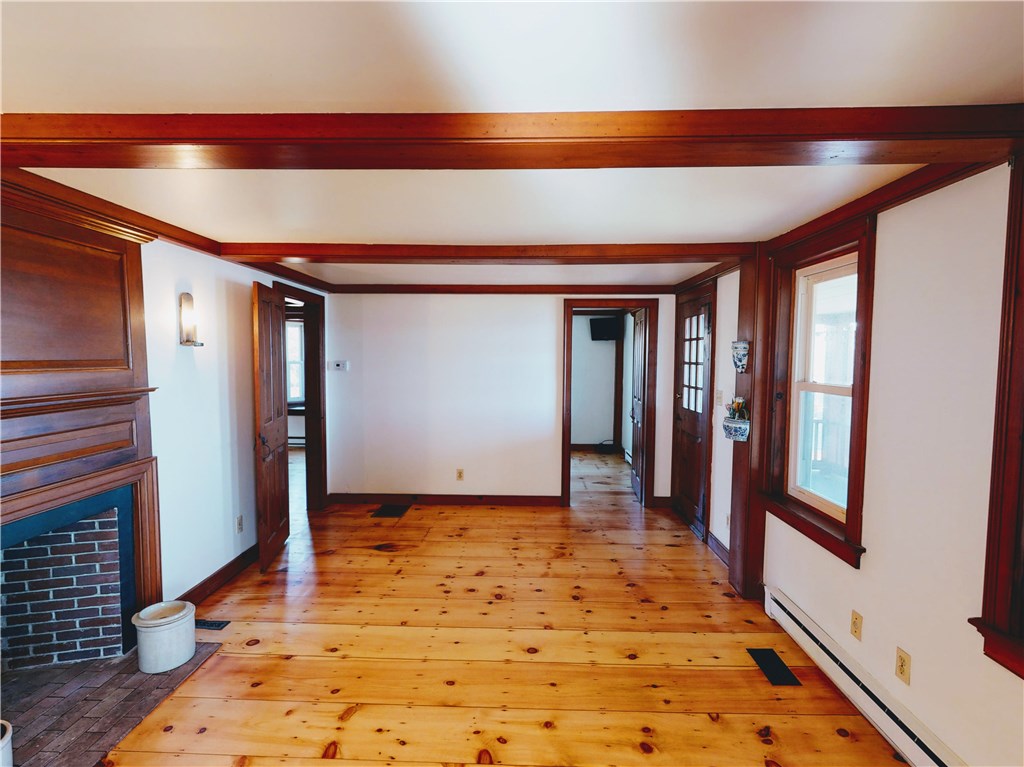 376 East Shore Road Jamestown, RI 02835 - Photo 15 of 40