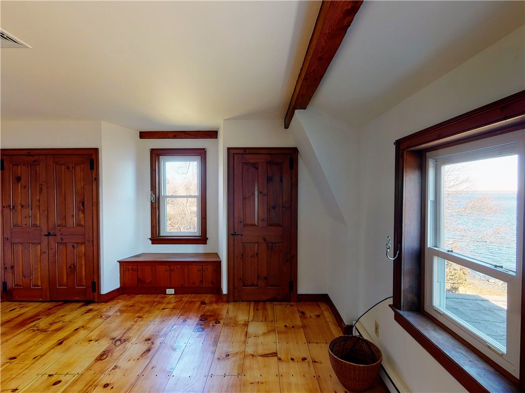 376 East Shore Road Jamestown, RI 02835 - Photo 28 of 40