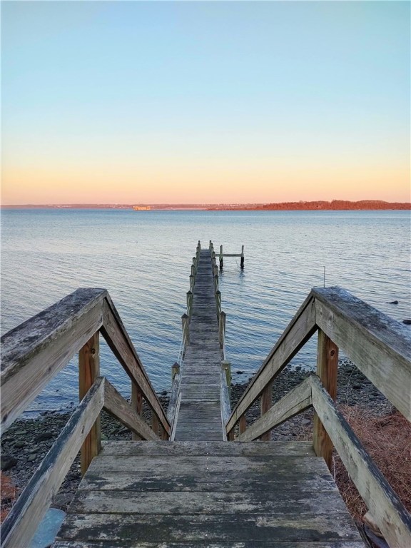 376 East Shore Road Jamestown, RI 02835 - Photo 35 of 40