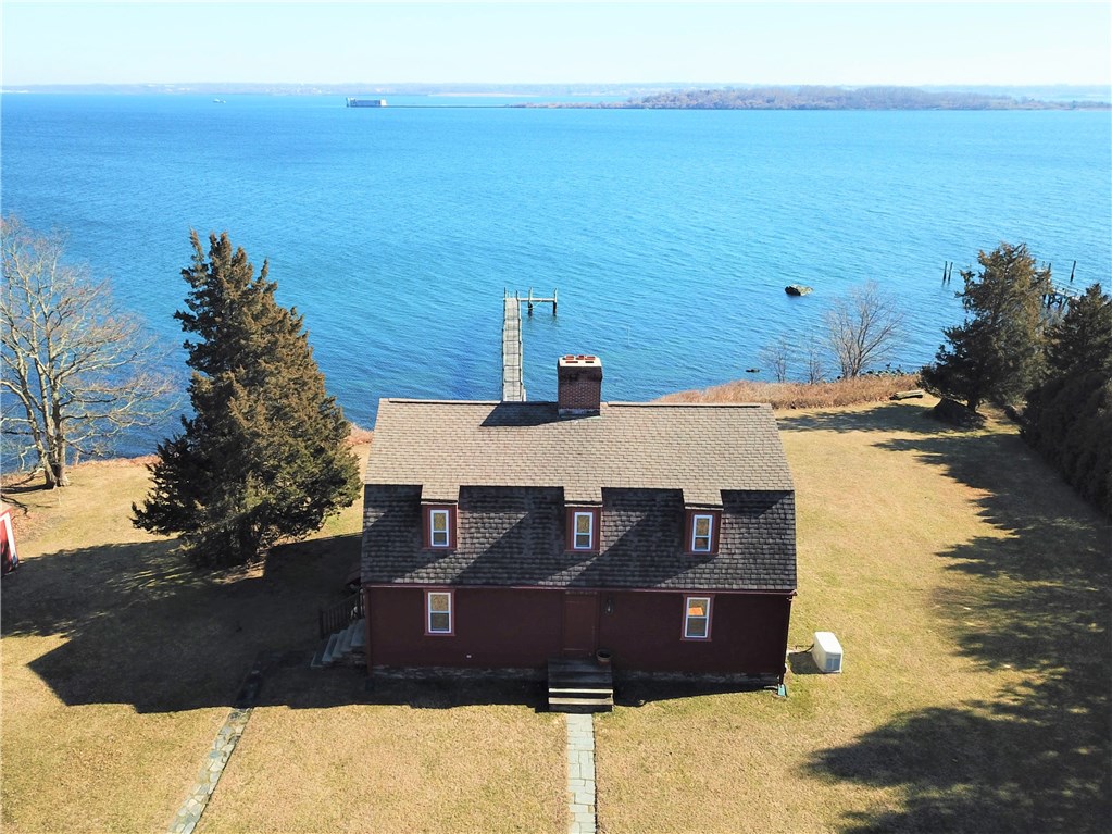 376 East Shore Road Jamestown, RI 02835 - Photo 10 of 40