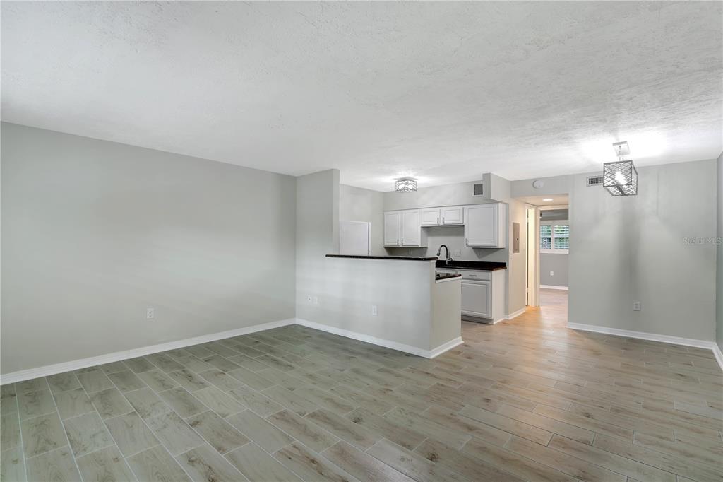 2500 Lee Road, Unit 111 Winter Park, FL 32789 - Photo 5 of 32 Gallery Image 5