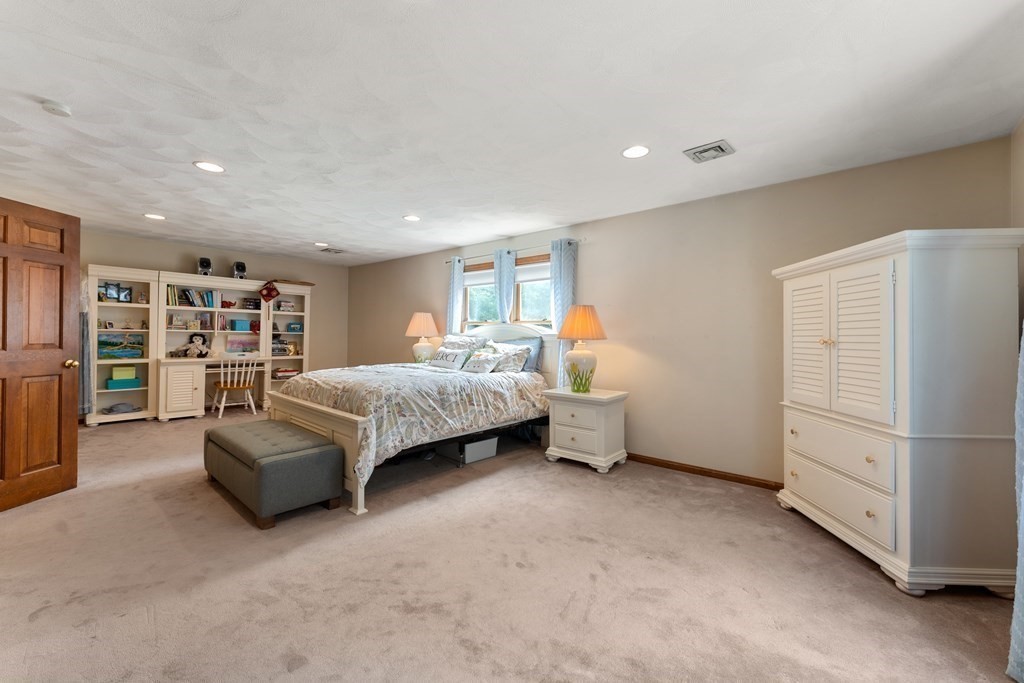 48 Mansfield Street Sharon, MA 02067 - Photo 19 of 26