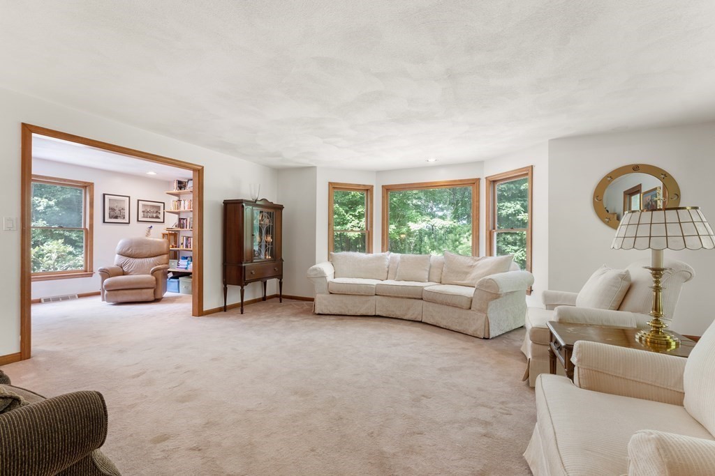 48 Mansfield Street Sharon, MA 02067 - Photo 8 of 26