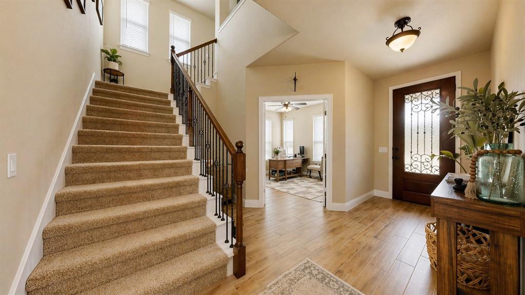 502 Ranchwood Drive Justin, TX 76247 - Photo 7 of 24
