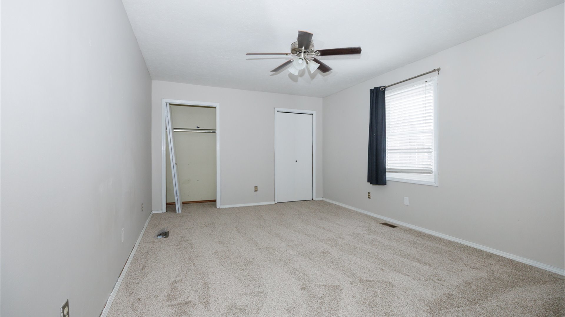 2007 Fallen Oak Road Bloomington, IL 61704 - Photo 18 of 44 a view of an empty room with a window