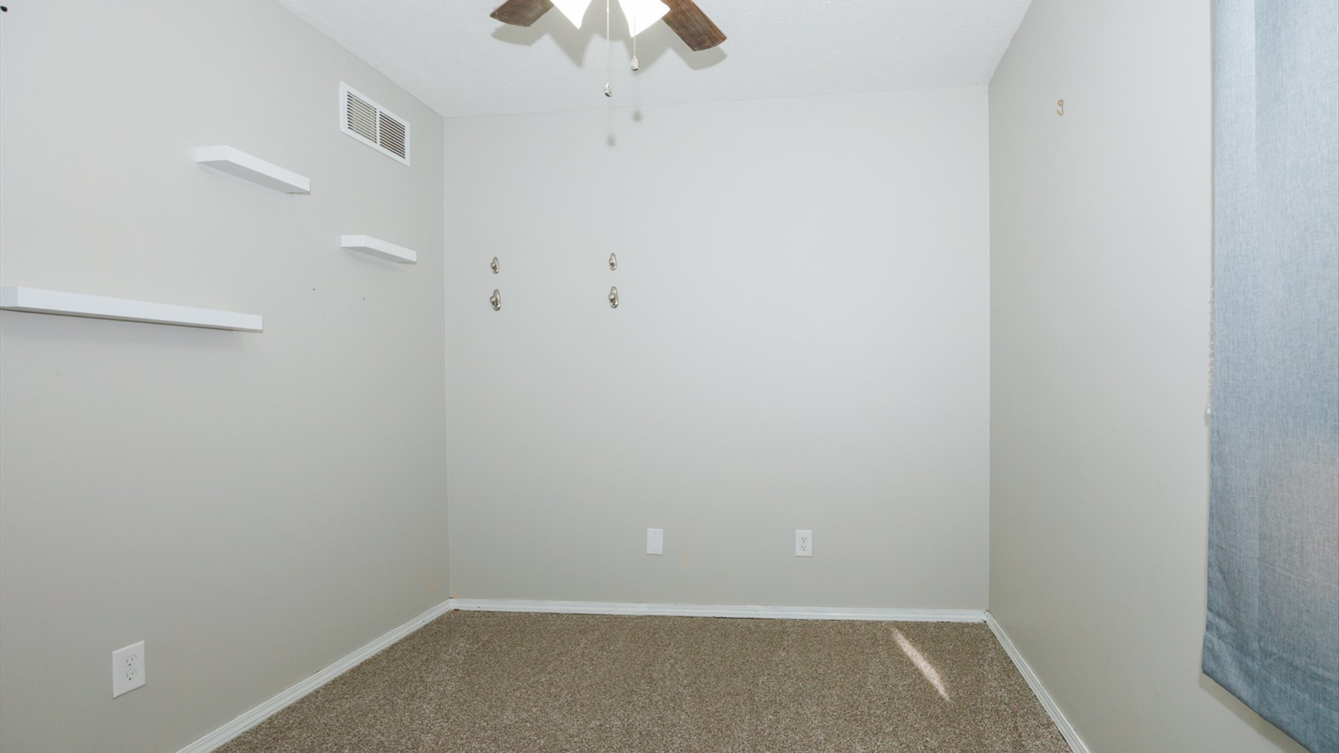 2007 Fallen Oak Road Bloomington, IL 61704 - Photo 23 of 44