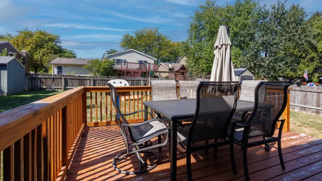 $284,900 | 2007 Fallen Oak Road, Bloomington, IL 61704