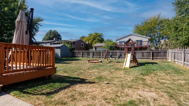 $284,900 | 2007 Fallen Oak Road, Bloomington, IL 61704