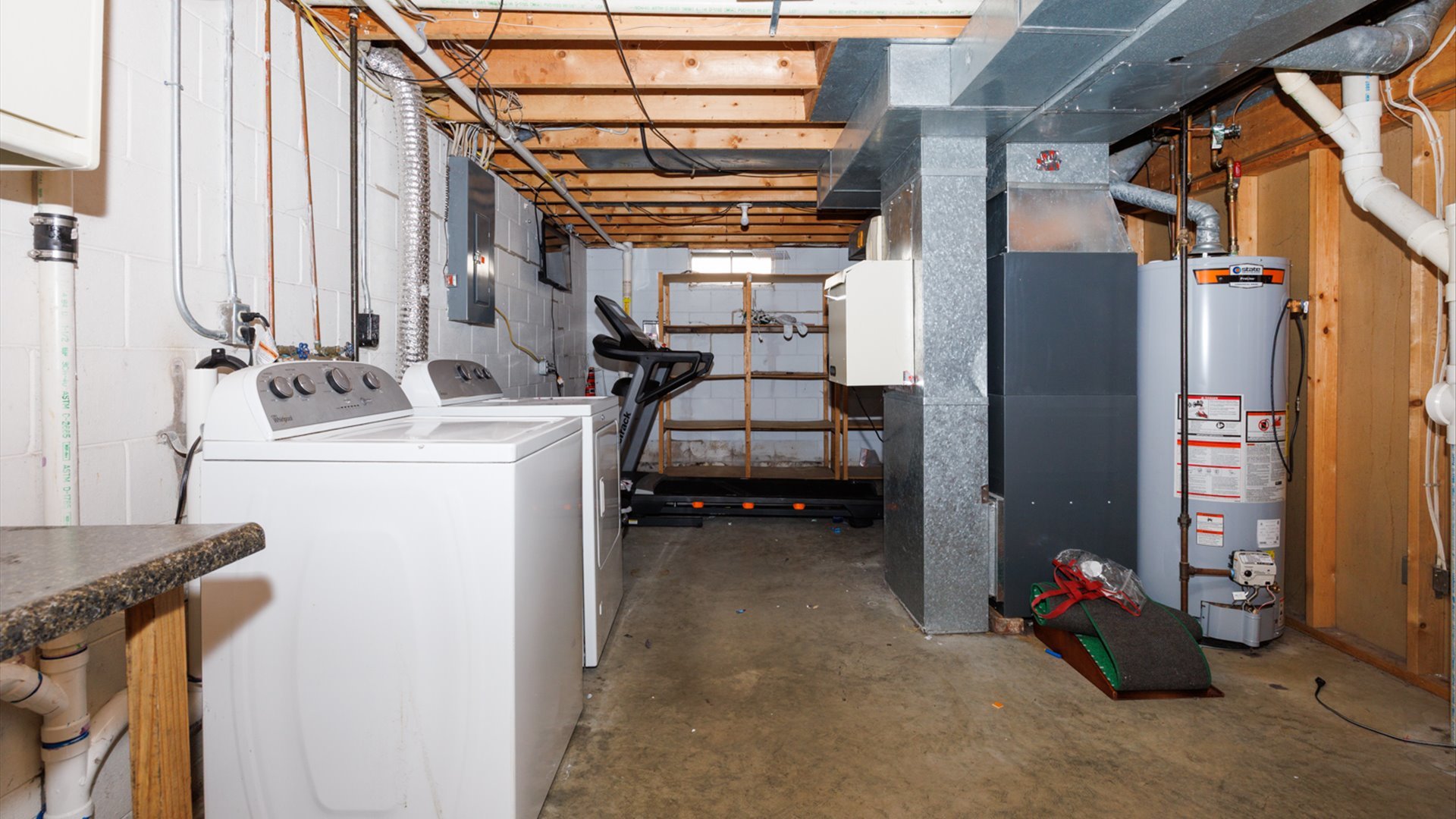2007 Fallen Oak Road Bloomington, IL 61704 - Photo 40 of 50 a utility room with dryer and washer