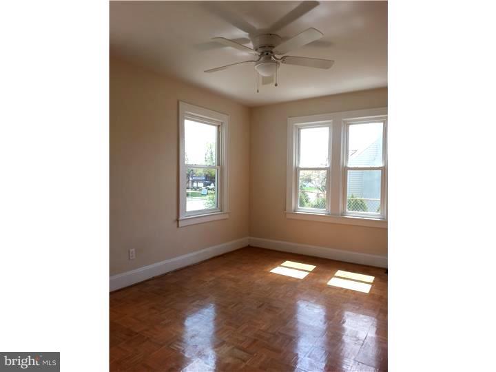 3318 Quakerbridge Road Hamilton, NJ 08619 - Photo 11 of 16 Living Room