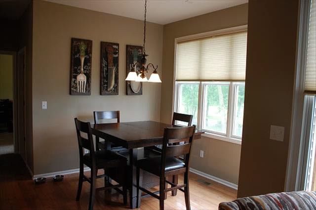 571 Ridge Point Drive Dundee, MI 48131 - Photo 8 of 20 20430934-7.JPG