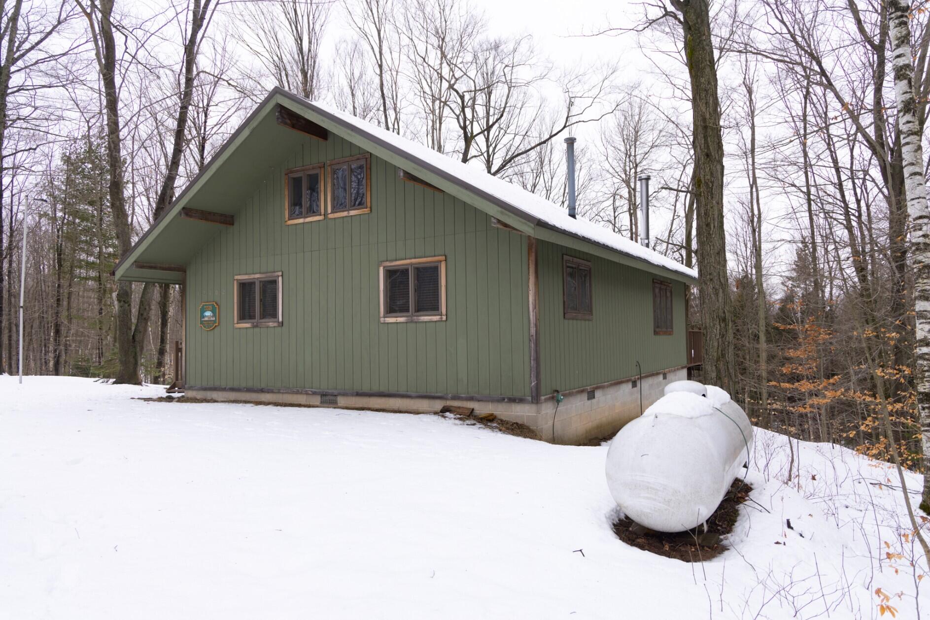 13402 15 Mile Road Leroy, MI 49655 - Photo 7 of 68 5