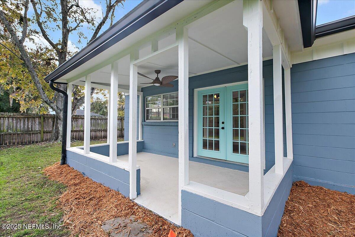 1879 George Street Atlantic Beach, FL 32233 - Photo 20 of 27 a view of a balcony with front door