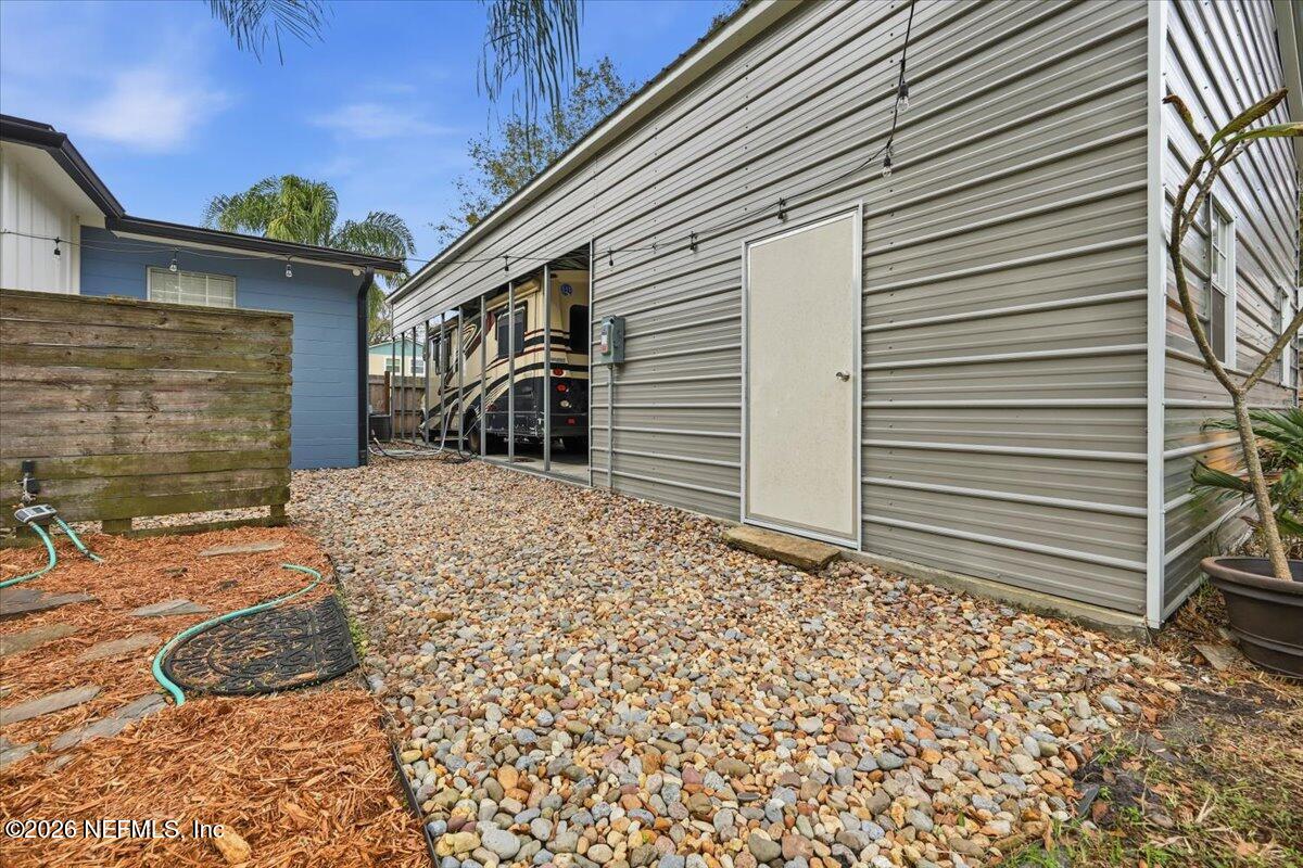 1879 George Street Atlantic Beach, FL 32233 - Photo 24 of 27 a backyard of a house
