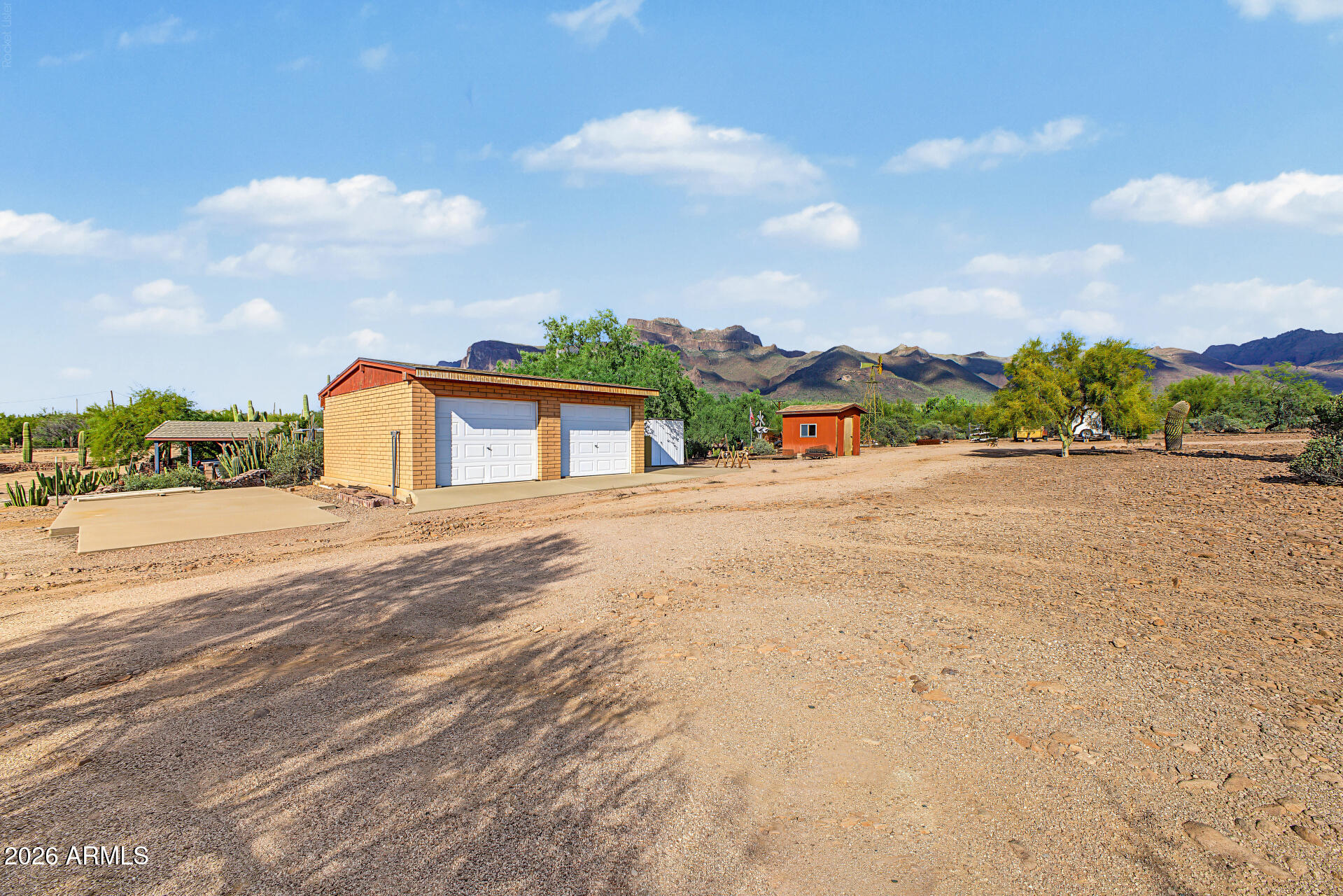 685 South Holmes Road Apache Junction, AZ 85119 - Photo 36 of 61 38-Holmes