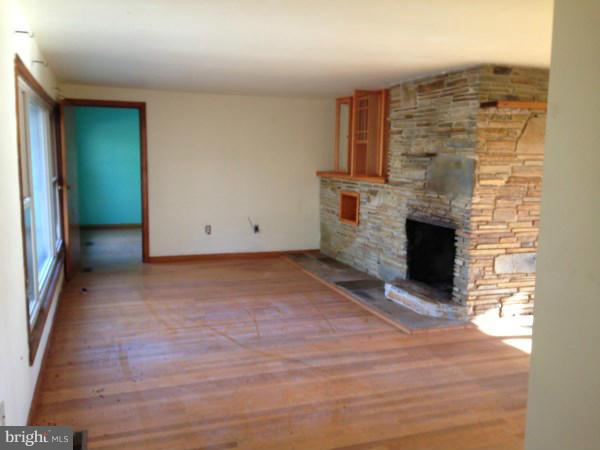 1965 Castleton Road Darlington, MD 21034 - Photo 8 of 14 Living Room