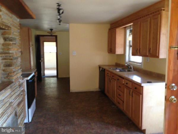 1965 Castleton Road Darlington, MD 21034 - Photo 10 of 14 Kitchen