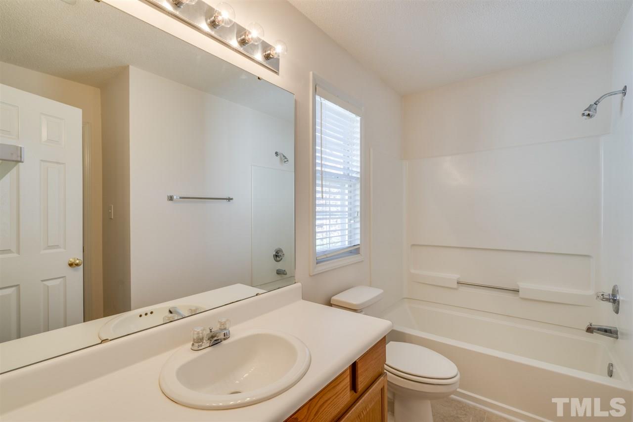 1305 Red Twig Road Apex, NC 27502 - Photo 22 of 26 Gallery Image 22