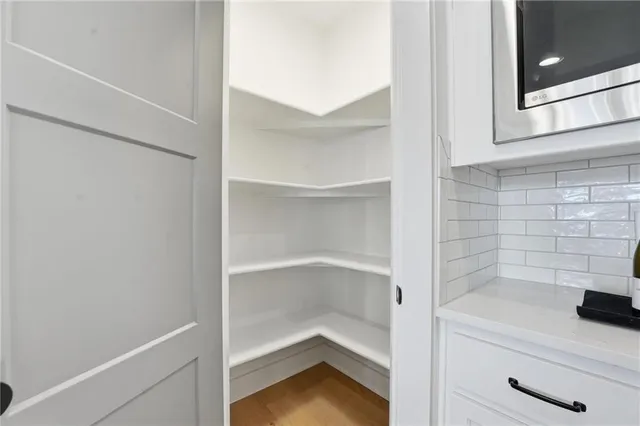 $629,000 | 8215 Northwest 89th Terrace, Kansas City, MO 64119