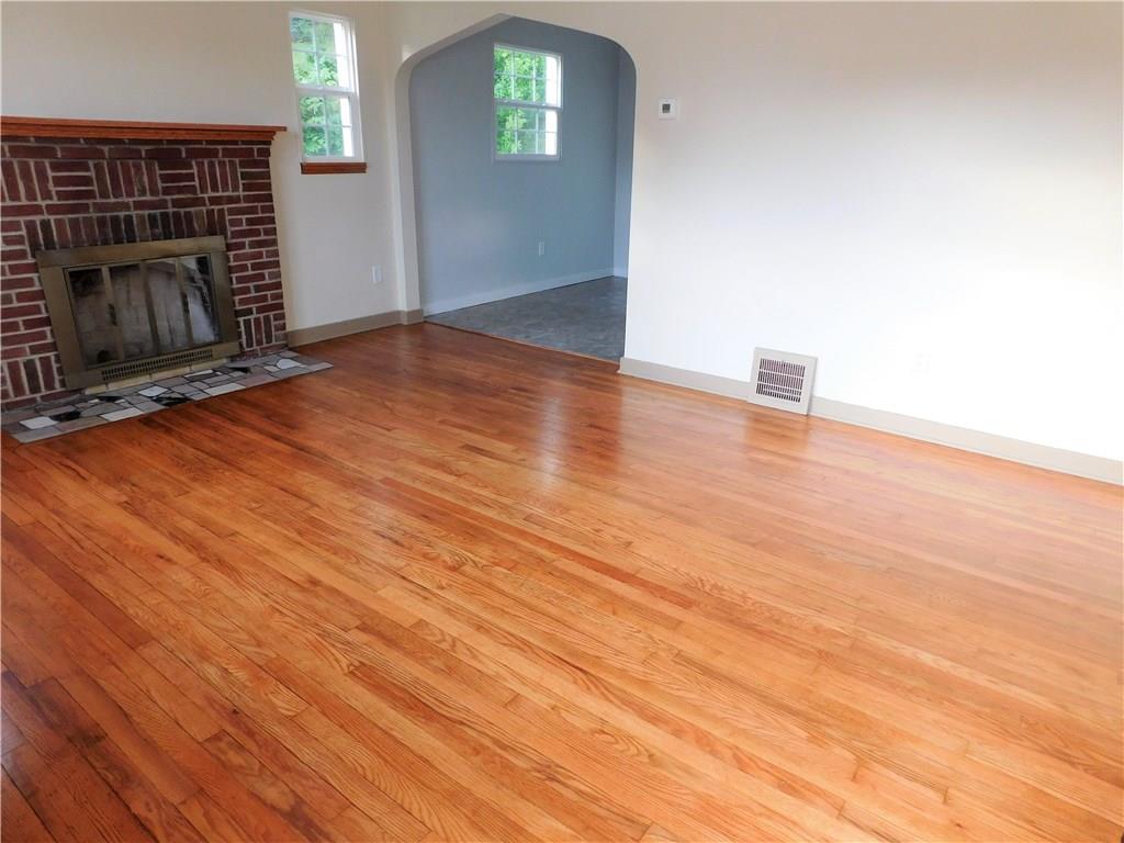 1533 Prospect Road Pittsburgh, PA 15227 - Photo 3 of 23 Gallery Image 3