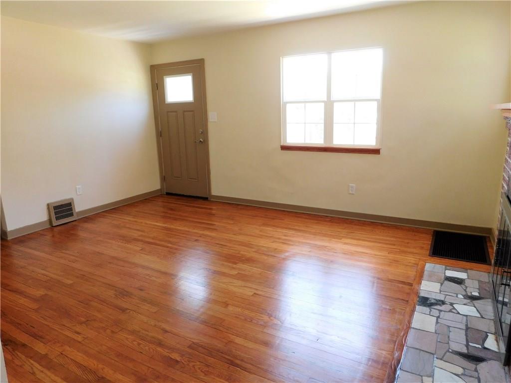 1533 Prospect Road Pittsburgh, PA 15227 - Photo 4 of 23 Gallery Image 4